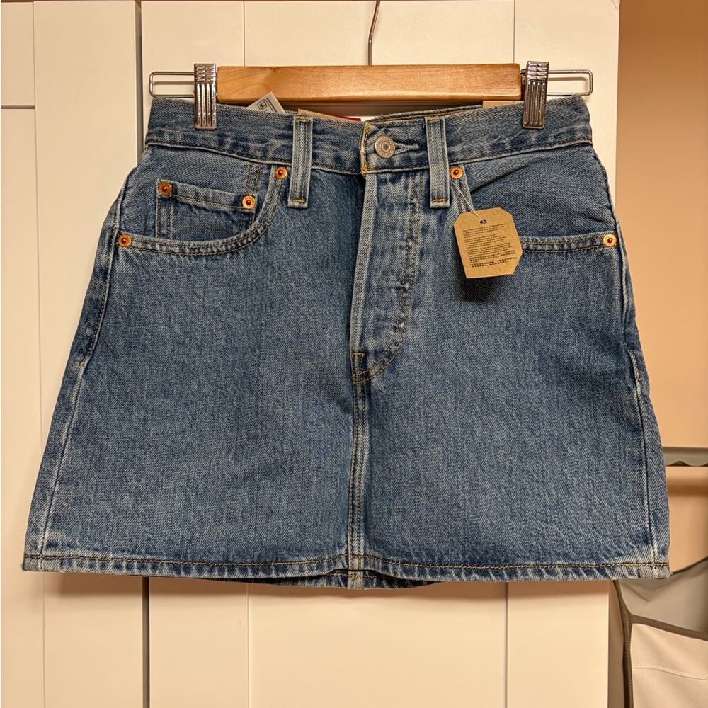Levi’s denim mini skirt